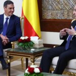 Sánchez sella la reconciliación con Argelia con un acuerdo «político» para aumentar el suministro de gas y una cumbre en octubre Sánchez sella la reconciliación con Argelia con un acuerdo «político» para aumentar el suministro de gas y una cumbre en octubre