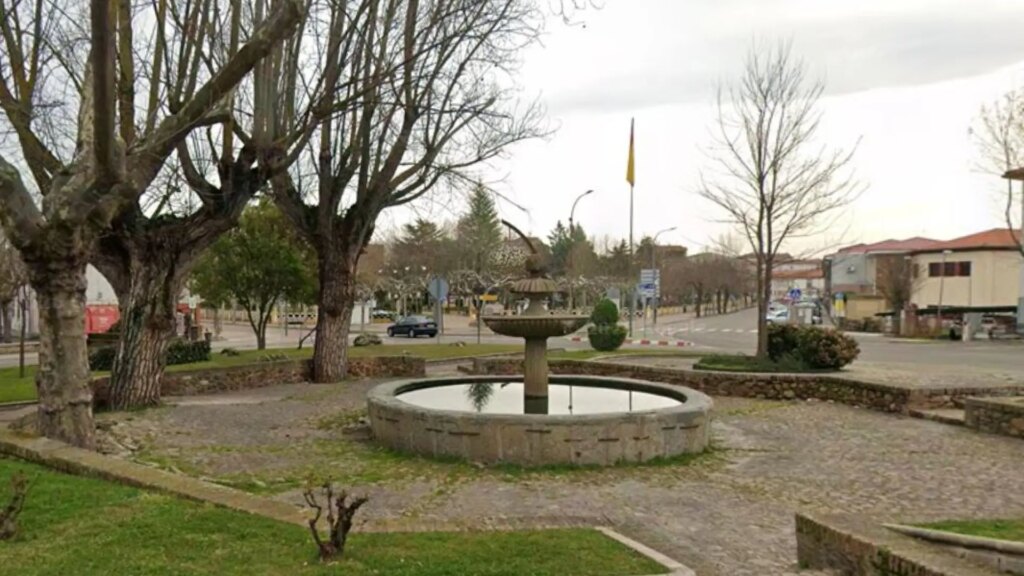 Un muerto y un herido tras el derrumbe de una fuente en las celebraciones del Mundial en Ciudad Rodrigo Un muerto y un herido tras el derrumbe de una fuente en las celebraciones del Mundial en Ciudad Rodrigo