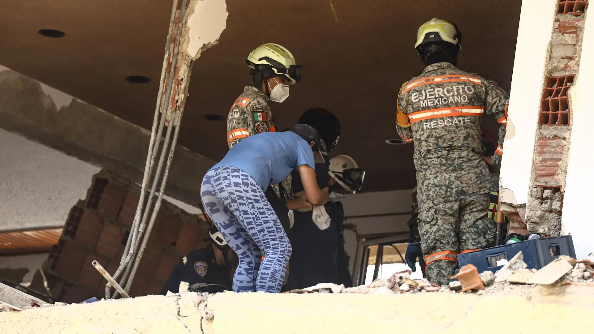 Ya son casi 4.500 los muertos por el doble terremoto en Venezuela Ya son casi 4.500 los muertos por el doble terremoto en Venezuela