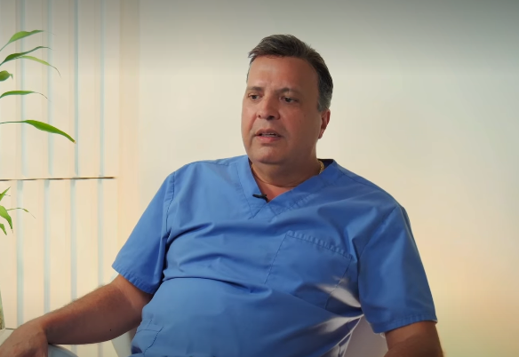El Doctor Carlos Arango Revela la Insólita Petición de un Paciente que Quería Lucir como Ricky Martin El Doctor Carlos Arango Revela la Insólita Petición de un Paciente que Quería Lucir como Ricky Martin