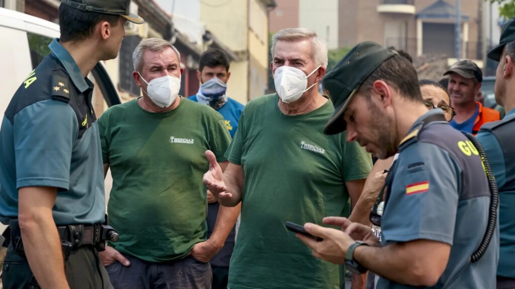 la desesperación de los vecinos evacuados de los pueblos de Ávila la desesperación de los vecinos evacuados de los pueblos de Ávila