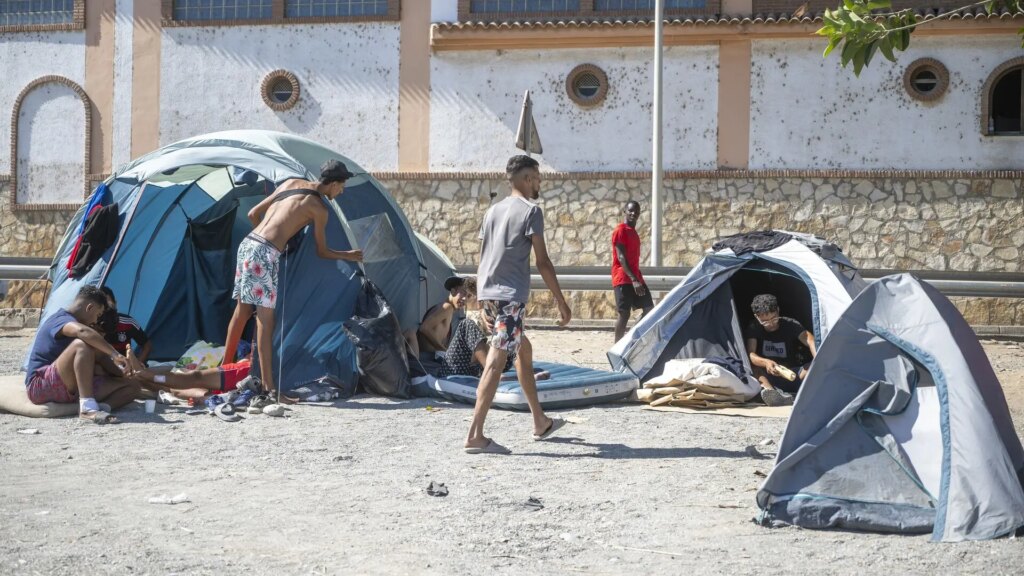 las enfermedades de las que se vacunará a los migrantes en Ceuta
