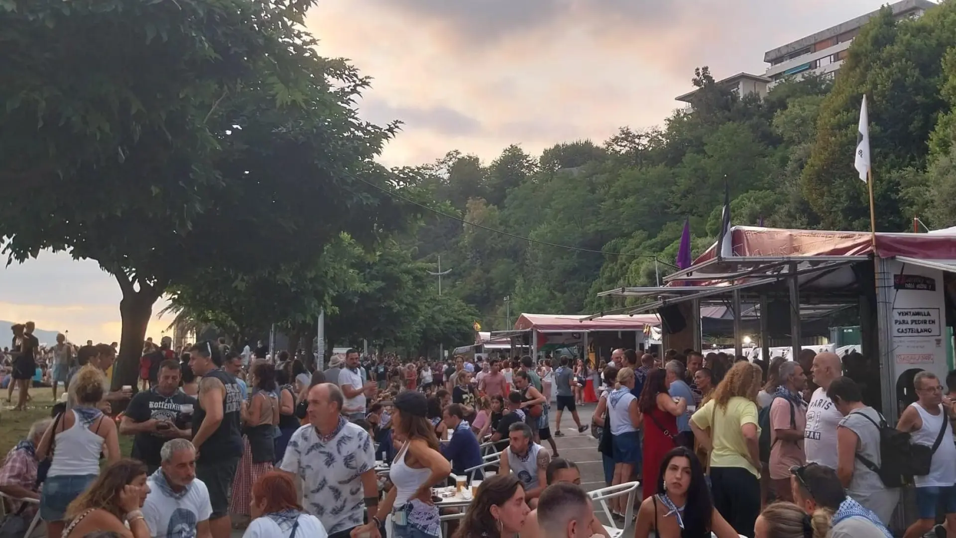 Detenido un hombre como presunto autor de tocamientos a una joven en las fiestas del Puerto Viejo de Getxo Detenido un hombre como presunto autor de tocamientos a una joven en las fiestas del Puerto Viejo de Getxo