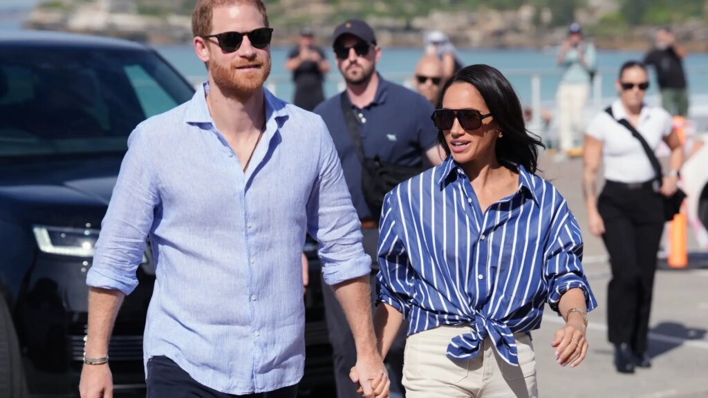 El príncipe Harry y Meghan Markle planean volver al Reino Unido a finales de este mes El príncipe Harry y Meghan Markle planean volver al Reino Unido a finales de este mes