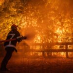 El sur y el centro de Europa luchan contra los incendios forestales en un verano especialmente seco El sur y el centro de Europa luchan contra los incendios forestales en un verano especialmente seco