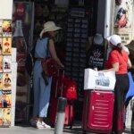 España se pone de nuevo en máximos históricos: recibe un 4,6% más de turistas extranjeros hasta junio y el gasto sube un 7%