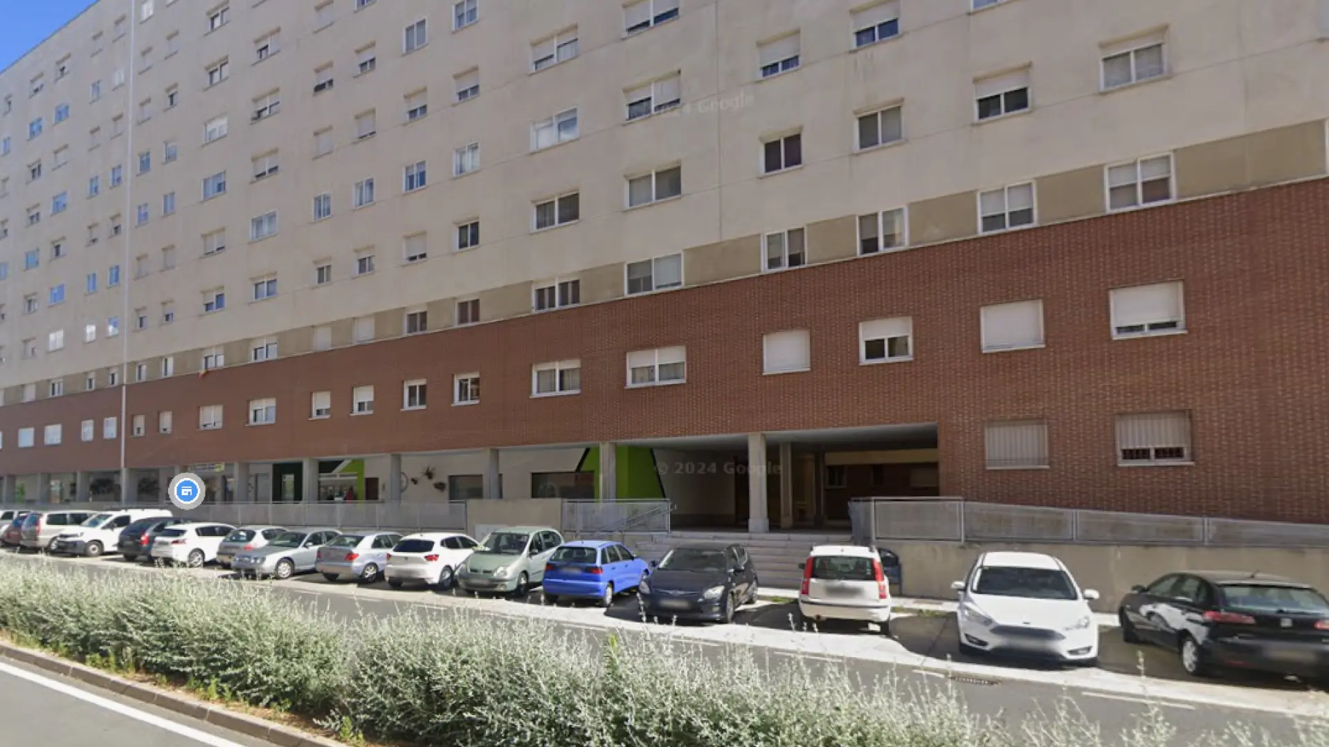 Investigan la muerte de un joven de 26 años que se habría precipitado de un quinto piso en Cáceres