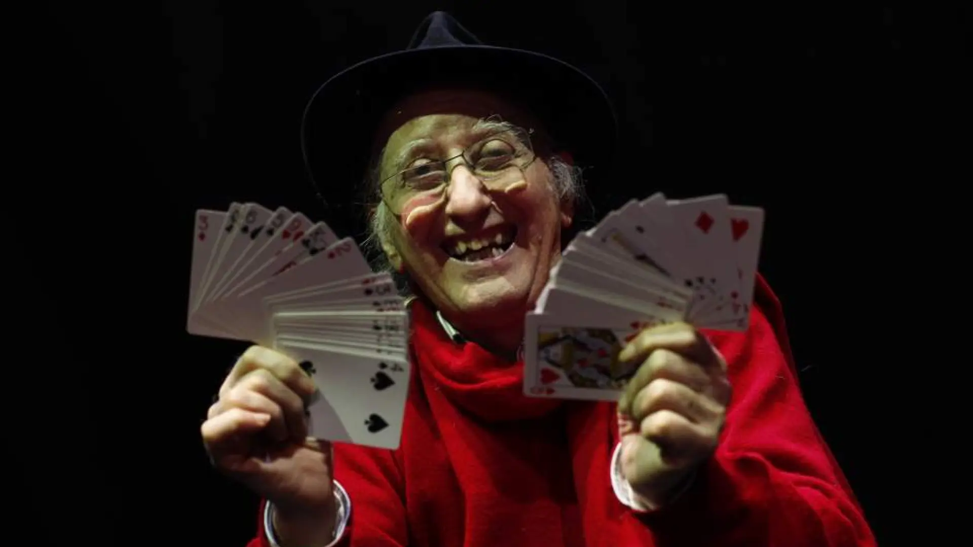 Juan Tamariz, maestro de la magia y figura del ilusionismo mundial Juan Tamariz, maestro de la magia y figura del ilusionismo mundial