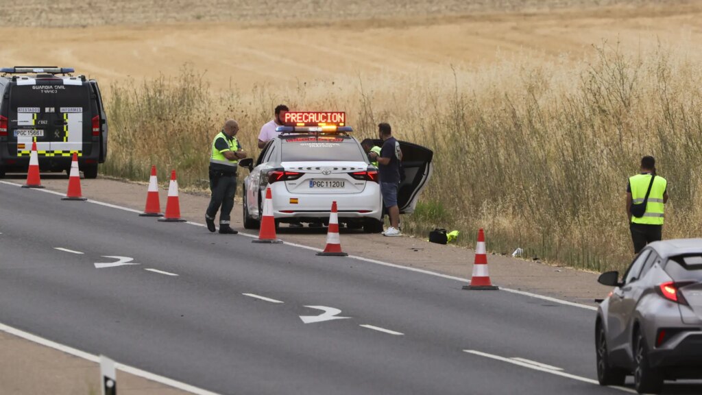 Muere un motorista tras chocar con un turismo en la N-620 en Salamanca Muere un motorista tras chocar con un turismo en la N-620 en Salamanca