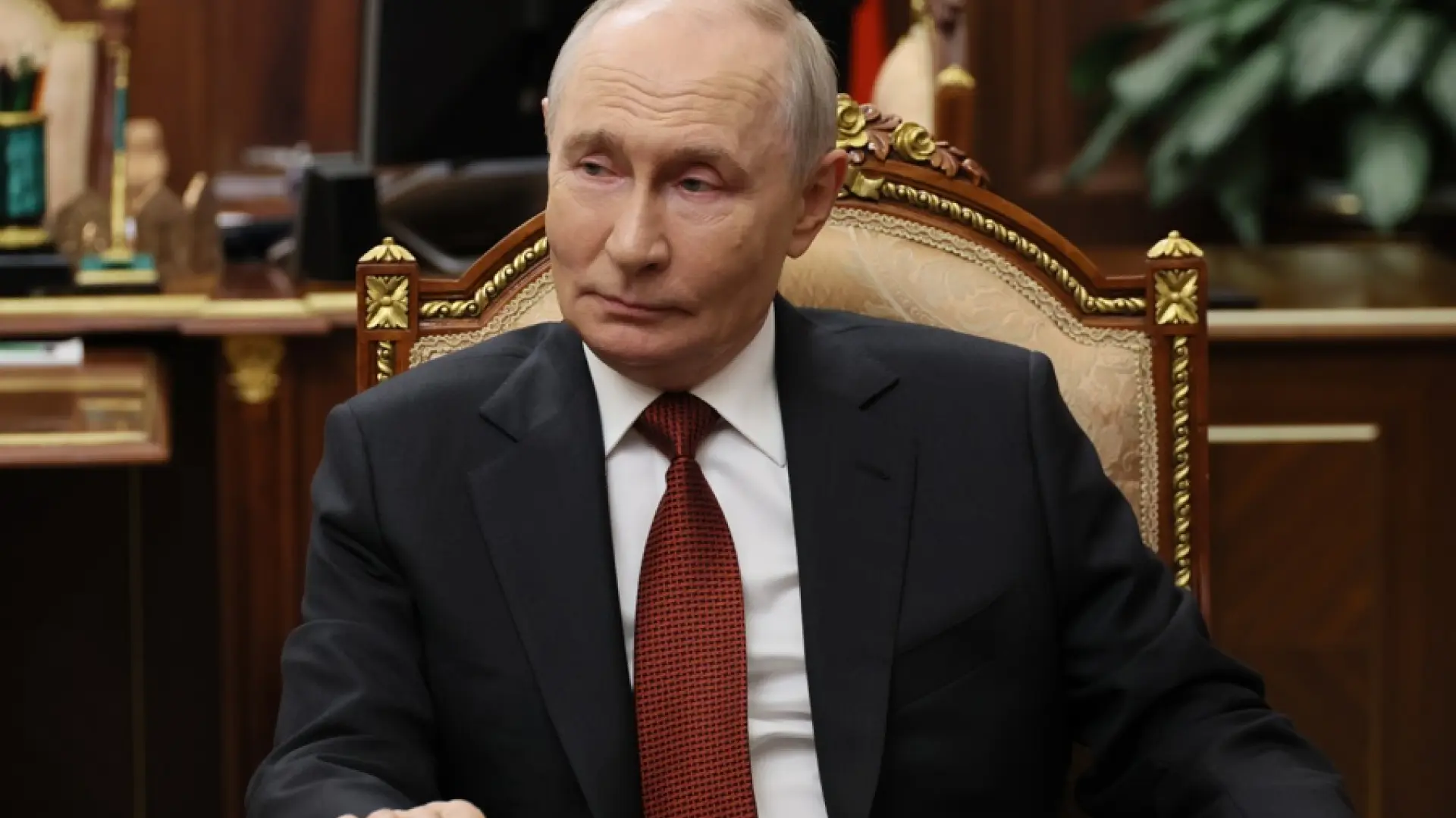 Putin dice estar abierto al diálogo para acabar la guerra, pero rechaza las propuestas: «Son exóticas e inaceptables» Putin dice estar abierto al diálogo para acabar la guerra, pero rechaza las propuestas: «Son exóticas e inaceptables»