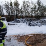 Un incendio entre Inca y Muro quema tres coches y diversa maquinaria agrícola Un incendio entre Inca y Muro quema tres coches y diversa maquinaria agrícola