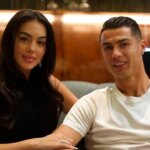 el futbolista anuncia el «sí, quiero» con una foto de las alianzas el futbolista anuncia el «sí, quiero» con una foto de las alianzas