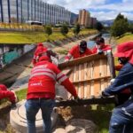Así era el ‘apartamento’ de 200 metros que un habitante calle amobló debajo del puente de la calle 170 con 15 Así era el ‘apartamento’ de 200 metros que un habitante calle amobló debajo del puente de la calle 170 con 15