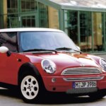El Mini moderno cumple 25 años y BMW explica en vídeo cómo nació uno de sus mayores iconos El Mini moderno cumple 25 años y BMW explica en vídeo cómo nació uno de sus mayores iconos