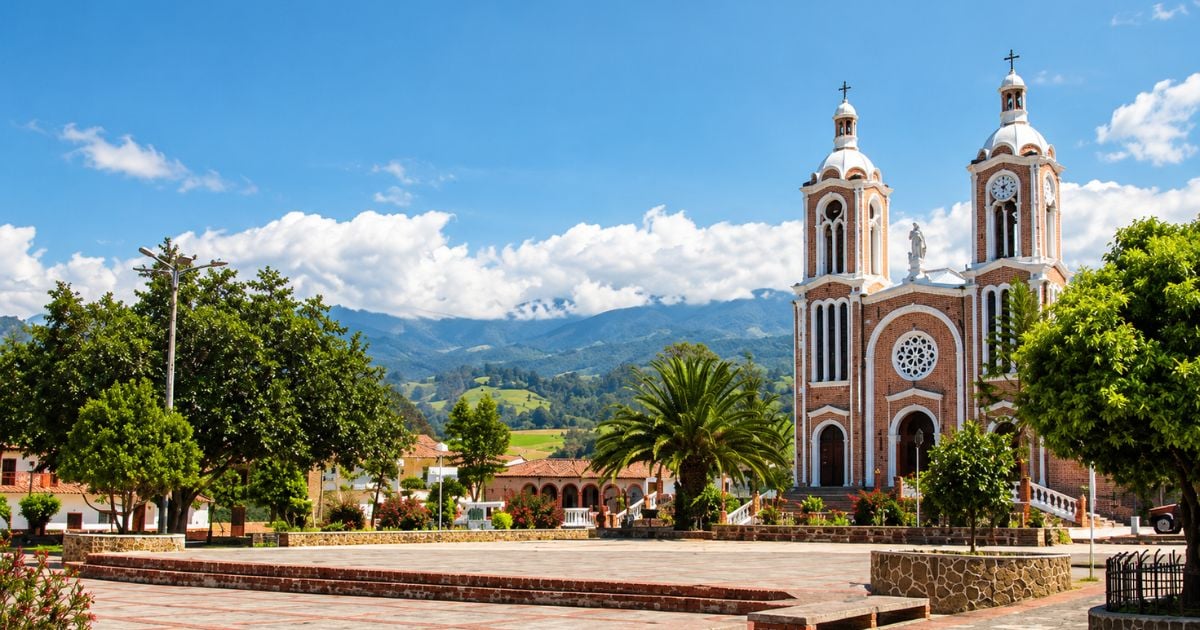 El pueblo de Boyacá que parece tallado en piedra y esconde lagunas de origen glaciar El pueblo de Boyacá que parece tallado en piedra y esconde lagunas de origen glaciar