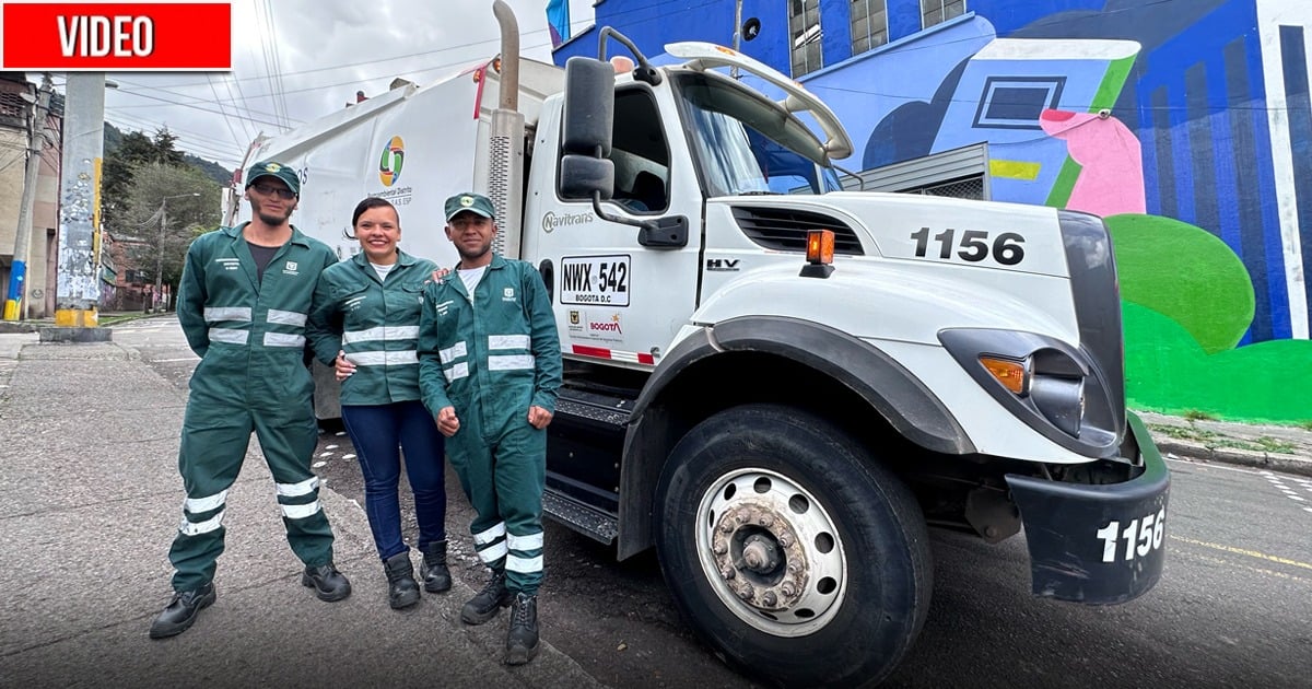 Ella es Diana Barón, una de las tres mujeres que se abrieron camino al volante en el servicio de aseo de Bogotá Ella es Diana Barón, una de las tres mujeres que se abrieron camino al volante en el servicio de aseo de Bogotá