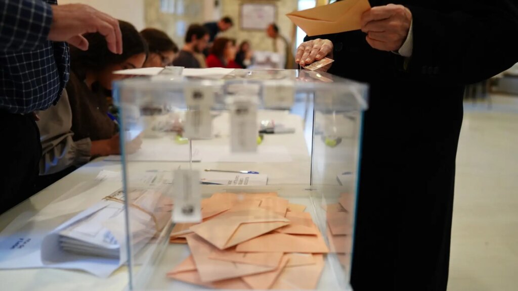 La Junta Electoral publica las reglas para determinar a qué municipio va el voto exterior