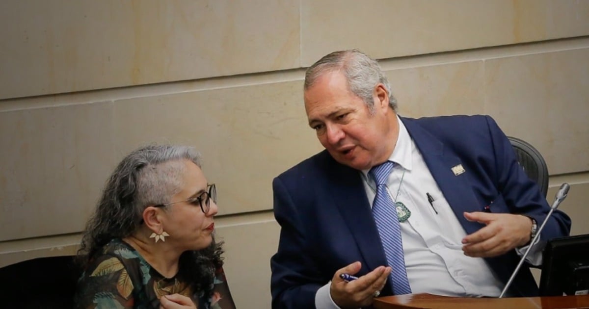 Las jugadas de Iván Name en el Senado que la justicia castigó y pueden perjudicar a María José Pizarro Las jugadas de Iván Name en el Senado que la justicia castigó y pueden perjudicar a María José Pizarro