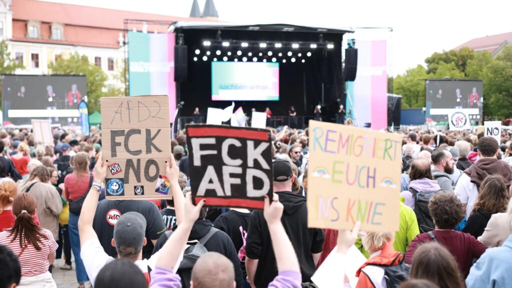 Manifestación en Alemania por la democracia en vísperas de unos comicios regionales donde la ultraderecha parte como favorita Manifestación en Alemania por la democracia en vísperas de unos comicios regionales donde la ultraderecha parte como favorita