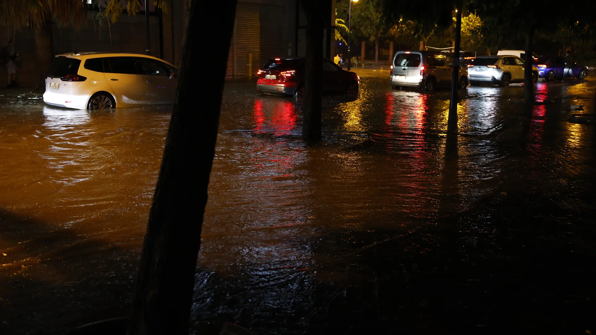 Suspendidas las clases este jueves en Murcia, Almería, Valencia y Alicante por el temporal Suspendidas las clases este jueves en Murcia, Almería, Valencia y Alicante por el temporal