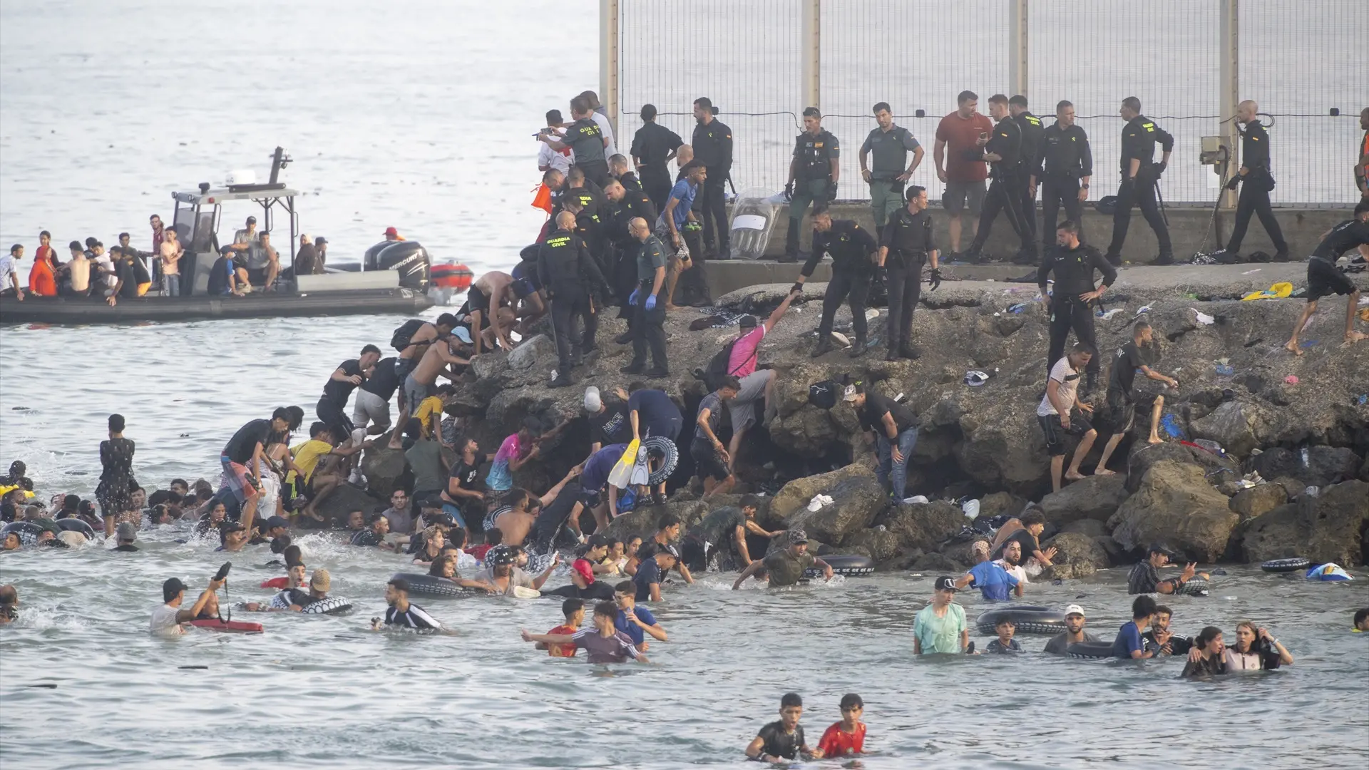 Última hora de la crisis migratoria de Ceuta, en directo Última hora de la crisis migratoria de Ceuta, en directo