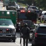 Un tiroteo en una escuela de primaria de Virginia deja un adulto herido y obliga a evacuar a los alumnos Un tiroteo en una escuela de primaria de Virginia deja un adulto herido y obliga a evacuar a los alumnos