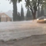 Una tromba de agua en la comarca de Utiel-Requena provoca inundaciones en viviendas y tramos de carreteras Una tromba de agua en la comarca de Utiel-Requena provoca inundaciones en viviendas y tramos de carreteras