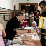 El TS aplaza su decisión sobre el voto en las generales de las 400.000 personas nacionalizadas gracias a la 'ley de nietos'