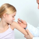 Los especialistas reclaman impulsar la vacunación en adolescentes y mayores frente a la meningitis y las enfermedades prevenibles