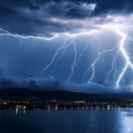 Más de 83.000 rayos cayeron este domingo en España, convirtiéndose en el día de octubre más eléctrico desde 2003 Más de 83.000 rayos cayeron este domingo en España, convirtiéndose en el día de octubre más eléctrico desde 2003
