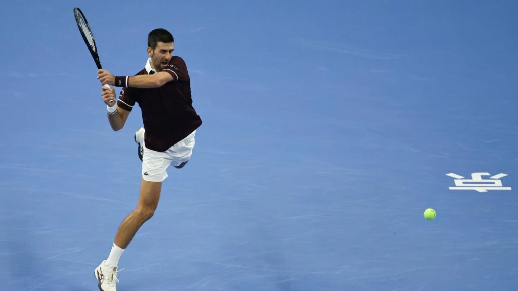 Novak Djokovic conquista en Pekín su primer título del año tras la retirada de Alex de Miñaur
