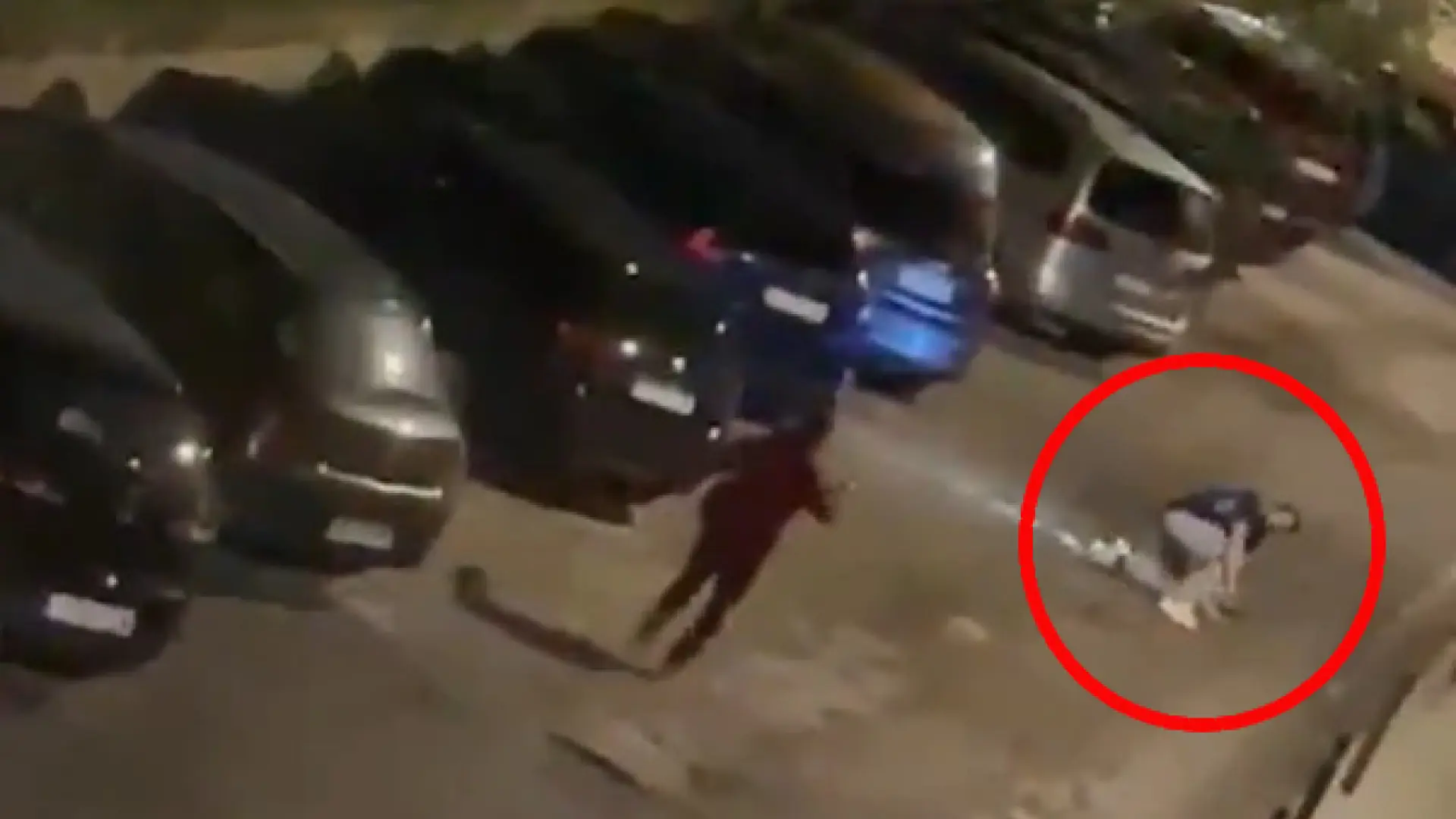 Tiroteados dos guardias civiles de paisano en Terrassa: uno ha recibido cuatro impactos de bala y se encuentra grave Tiroteados dos guardias civiles de paisano en Terrassa: uno ha recibido cuatro impactos de bala y se encuentra grave