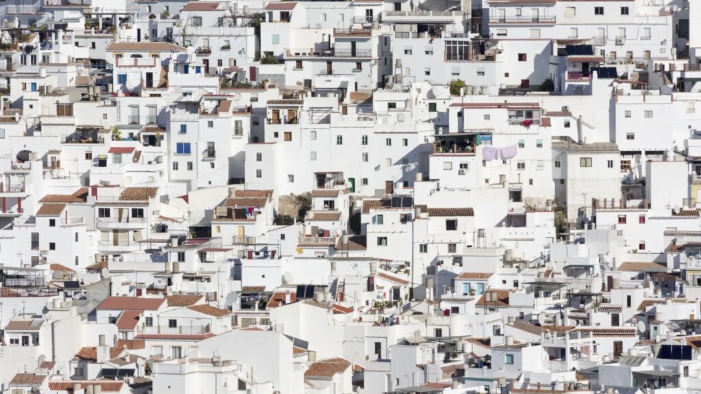 Un joven de 27 años gana en una rifa una casa de 180.000 euros en un pueblo de Málaga